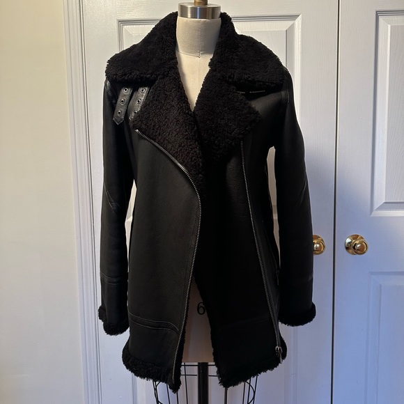 HiSo Martina Jet Shearling Jacket - Picture 4 of 10